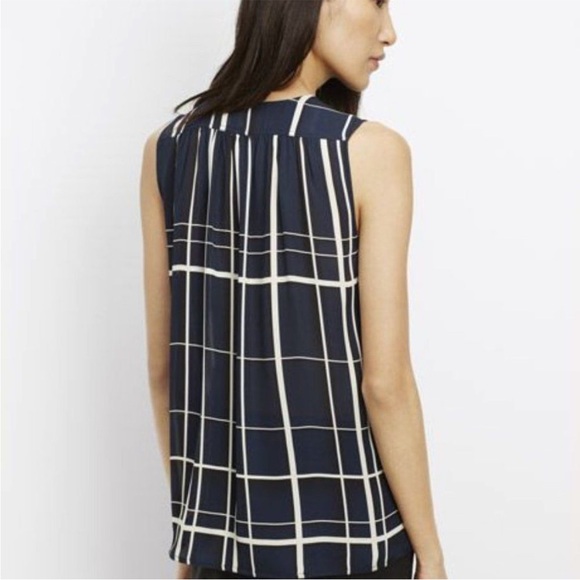 VINCE sleeveless silk blouse - Picture 2 of 7